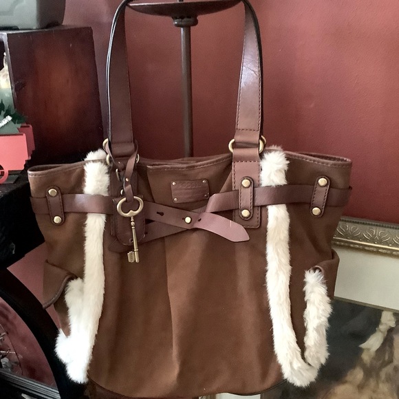 Fossil. Authentic Suede Tote Bag w/Faux Fur Trim - Picture 2 of 14